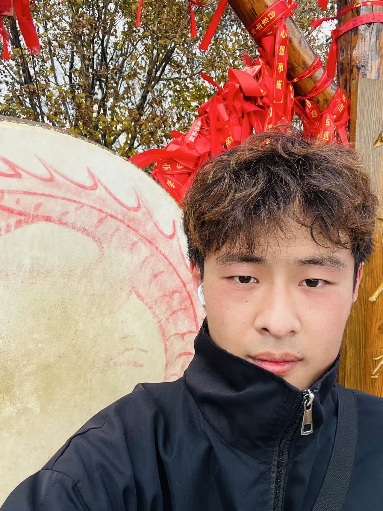 1764754702308855.jpg 10、梁文(wén)龍12點43分(fēn)登頂.jpg